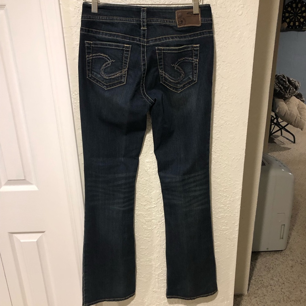 Silver Suki women’s jeans size 28W 34L. - Picture 4 of 8